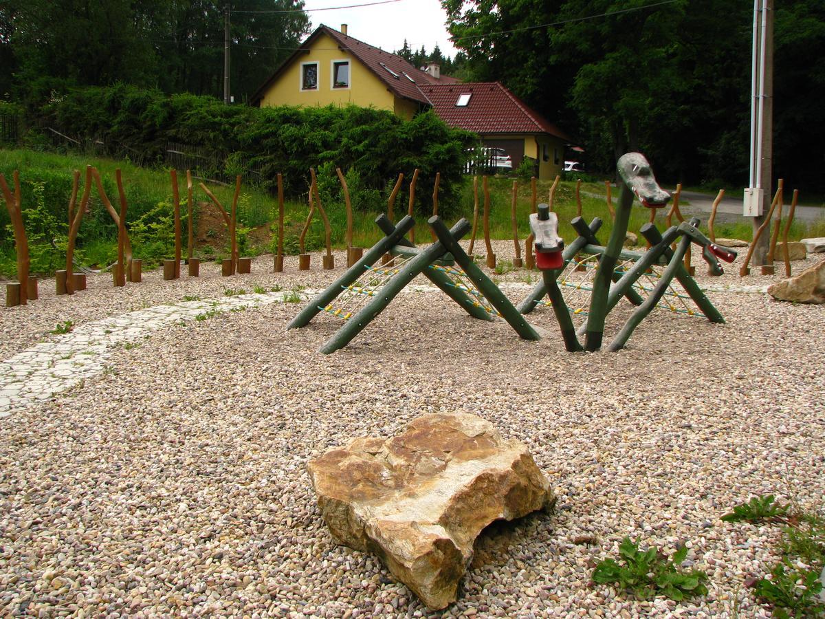 Cikhaj Penzion Tisuvka מראה חיצוני תמונה